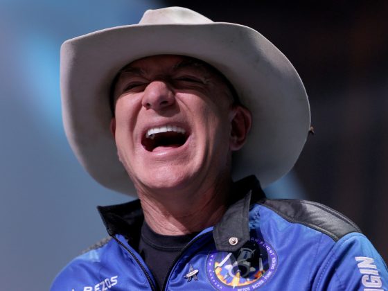 PDF points trigger delay in Blue Origin’s lawsuit towards U.S., SpaceX