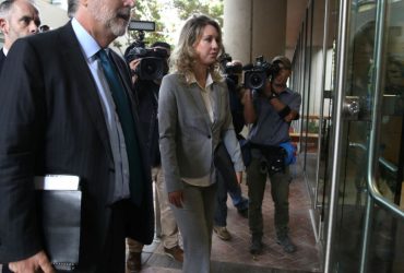 Cosplayers and courtroom drama: The Elizabeth Holmes Theranos trial is underway