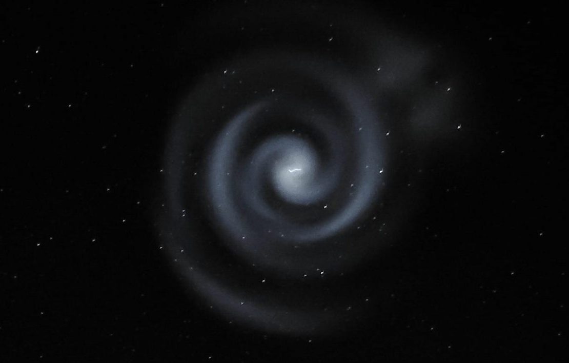What’s this unusual spiral of sunshine within the evening sky: aliens or SpaceX?