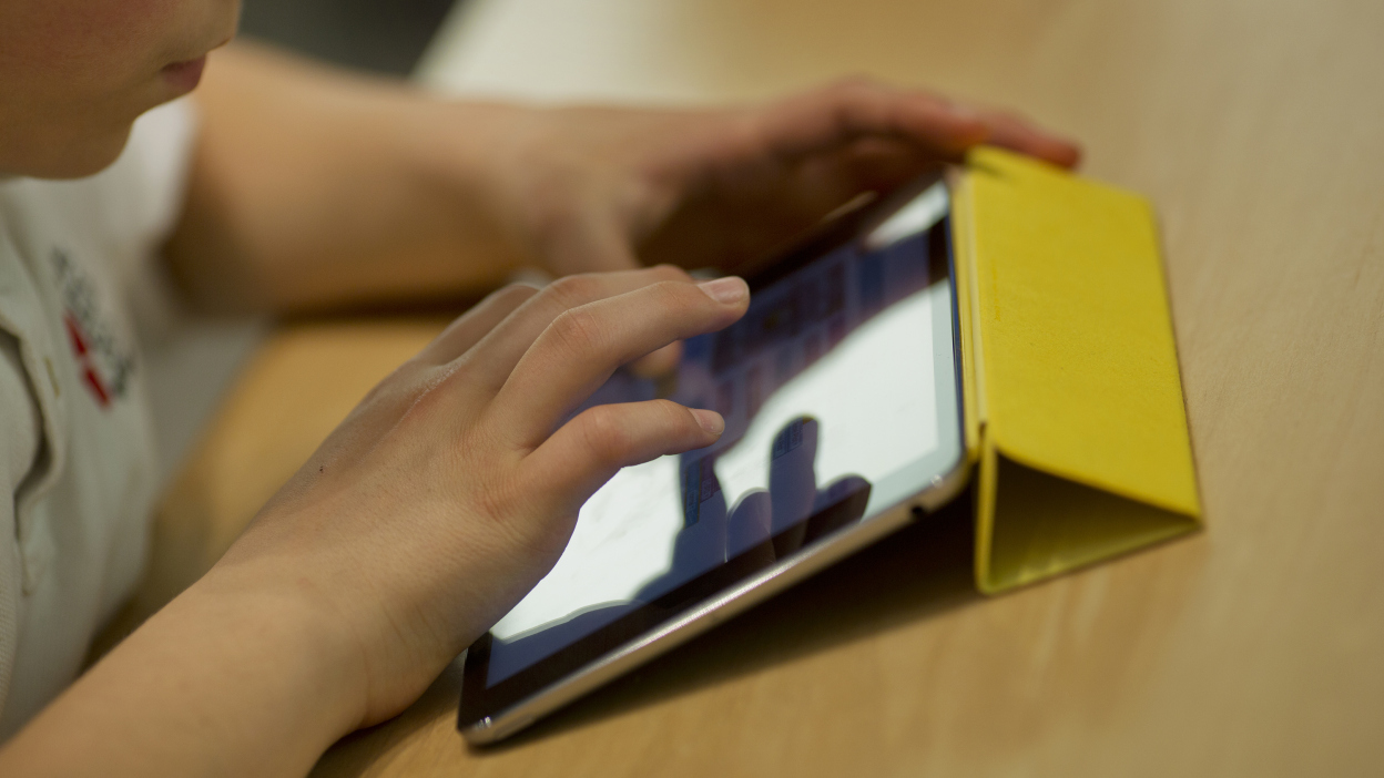 Google will make it simpler for teenagers and youths to take away images from Google search