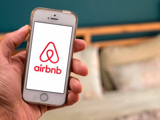 Airbnb is offering momentary housing to twenty,000 Afghan refugees
